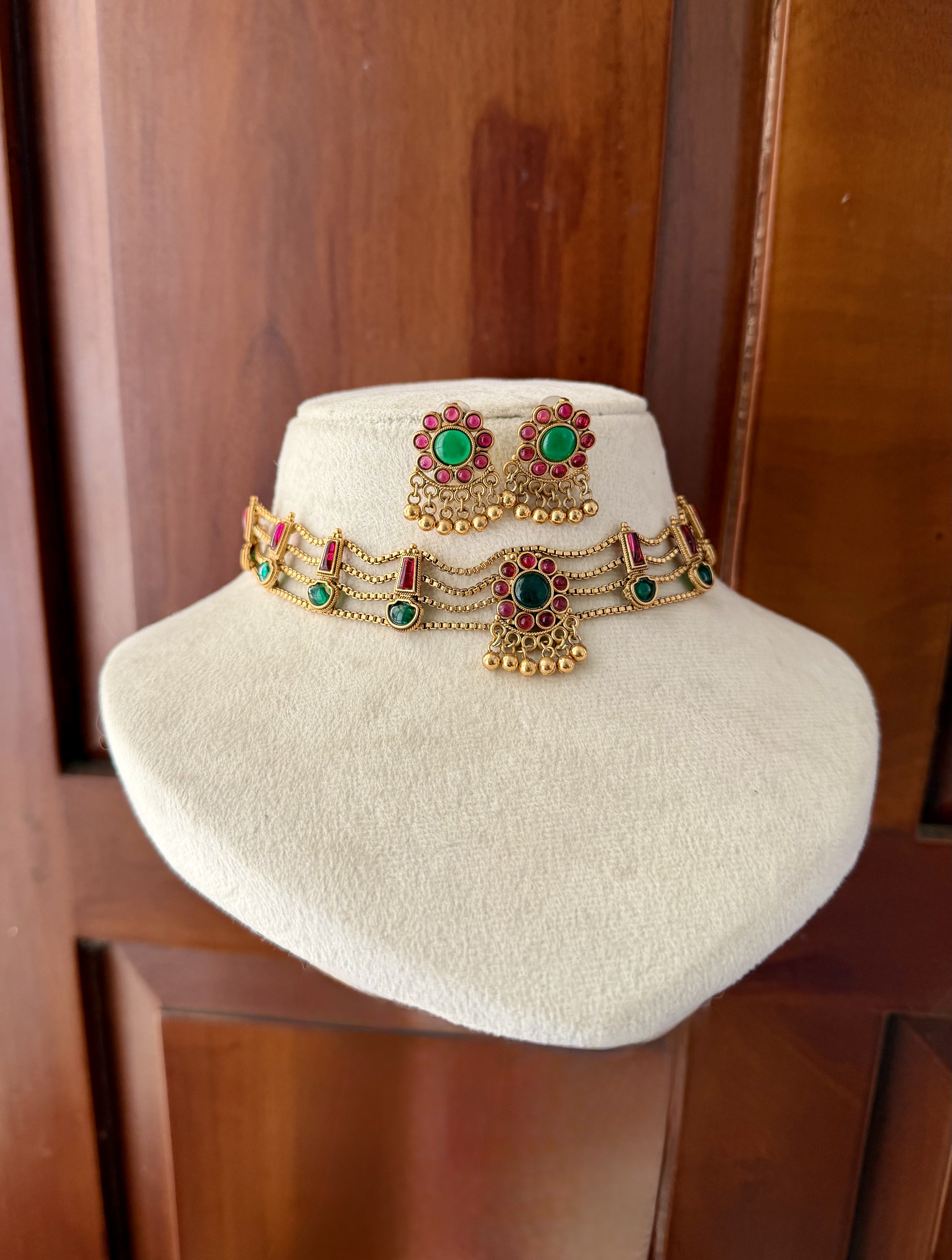Gopika Chocker
