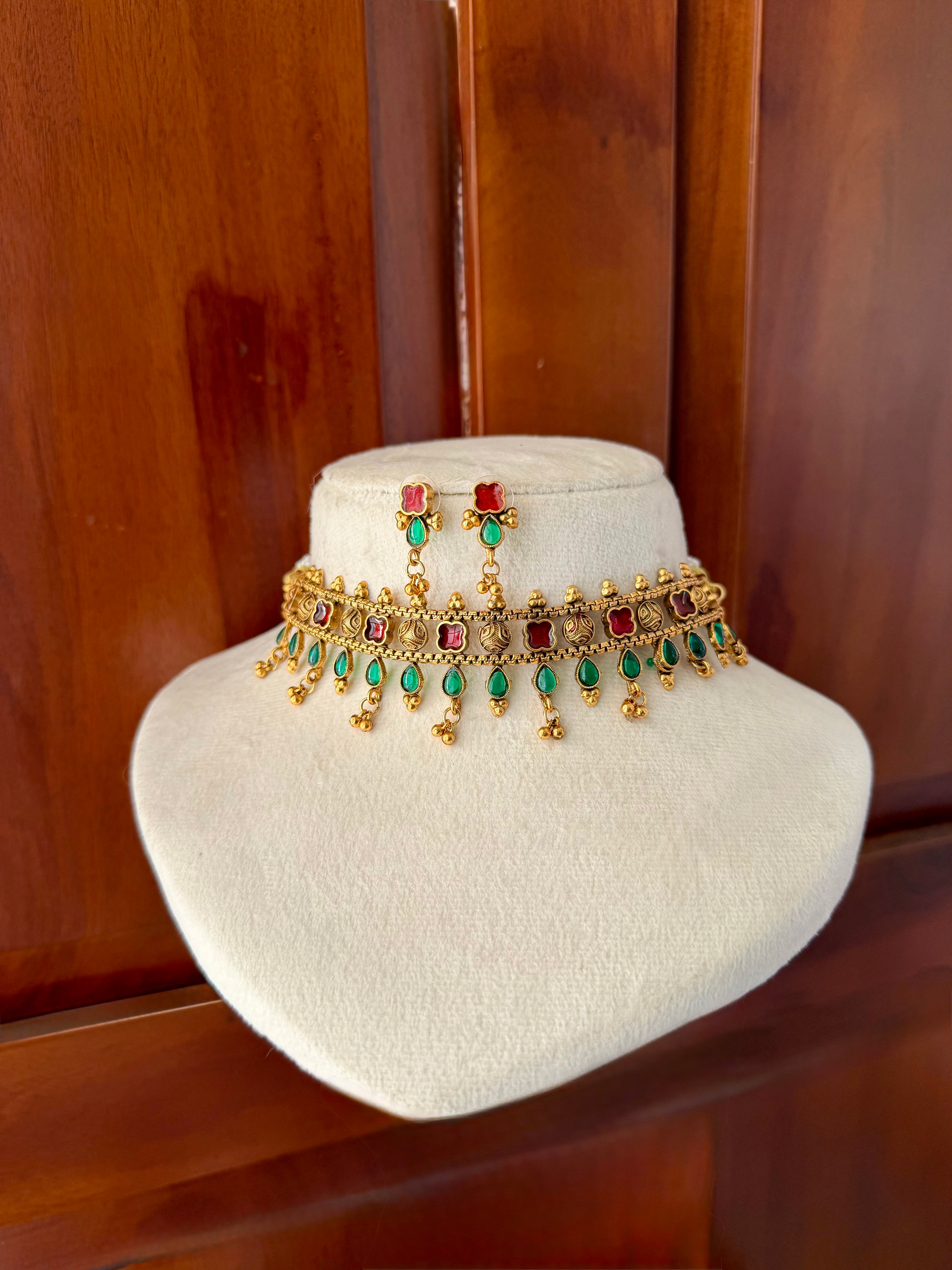 Navya Drop Chocker