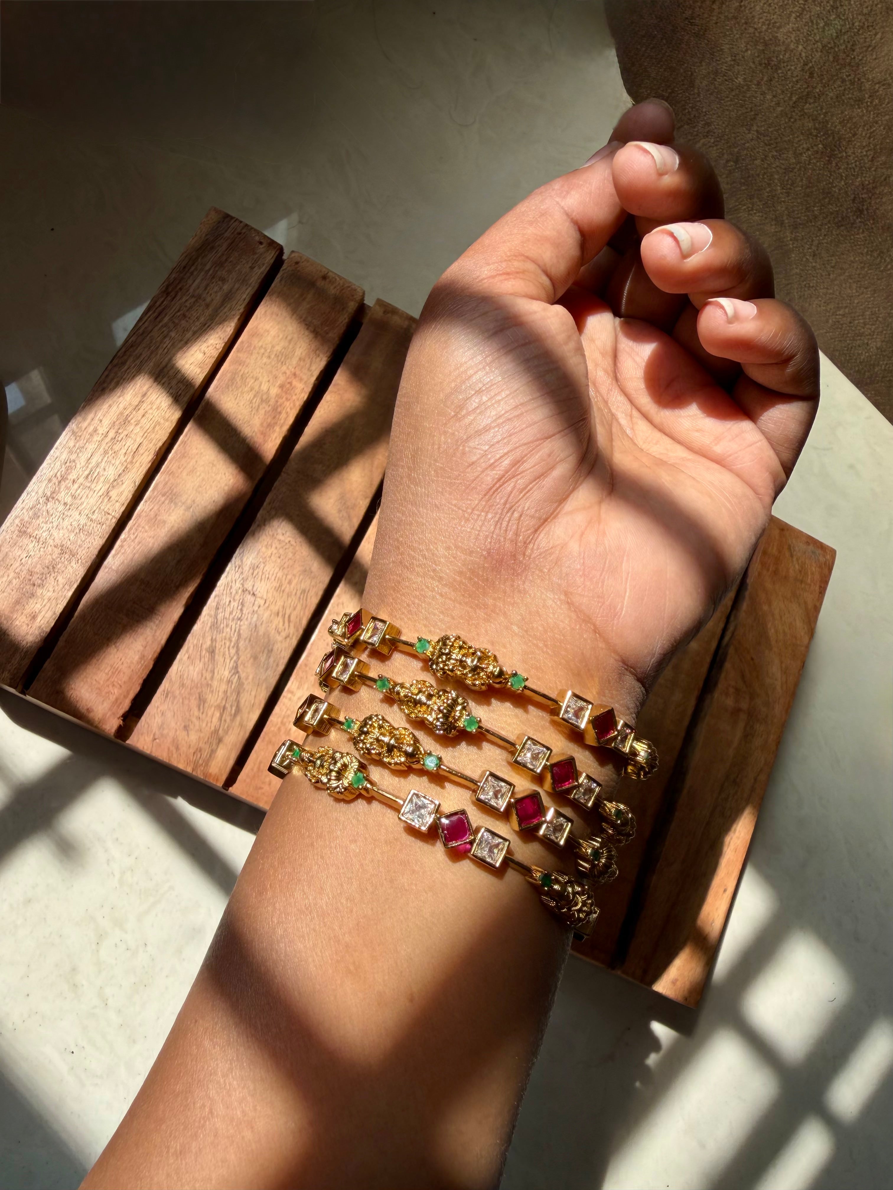 Dakshina Bangle Set(4pcs)
