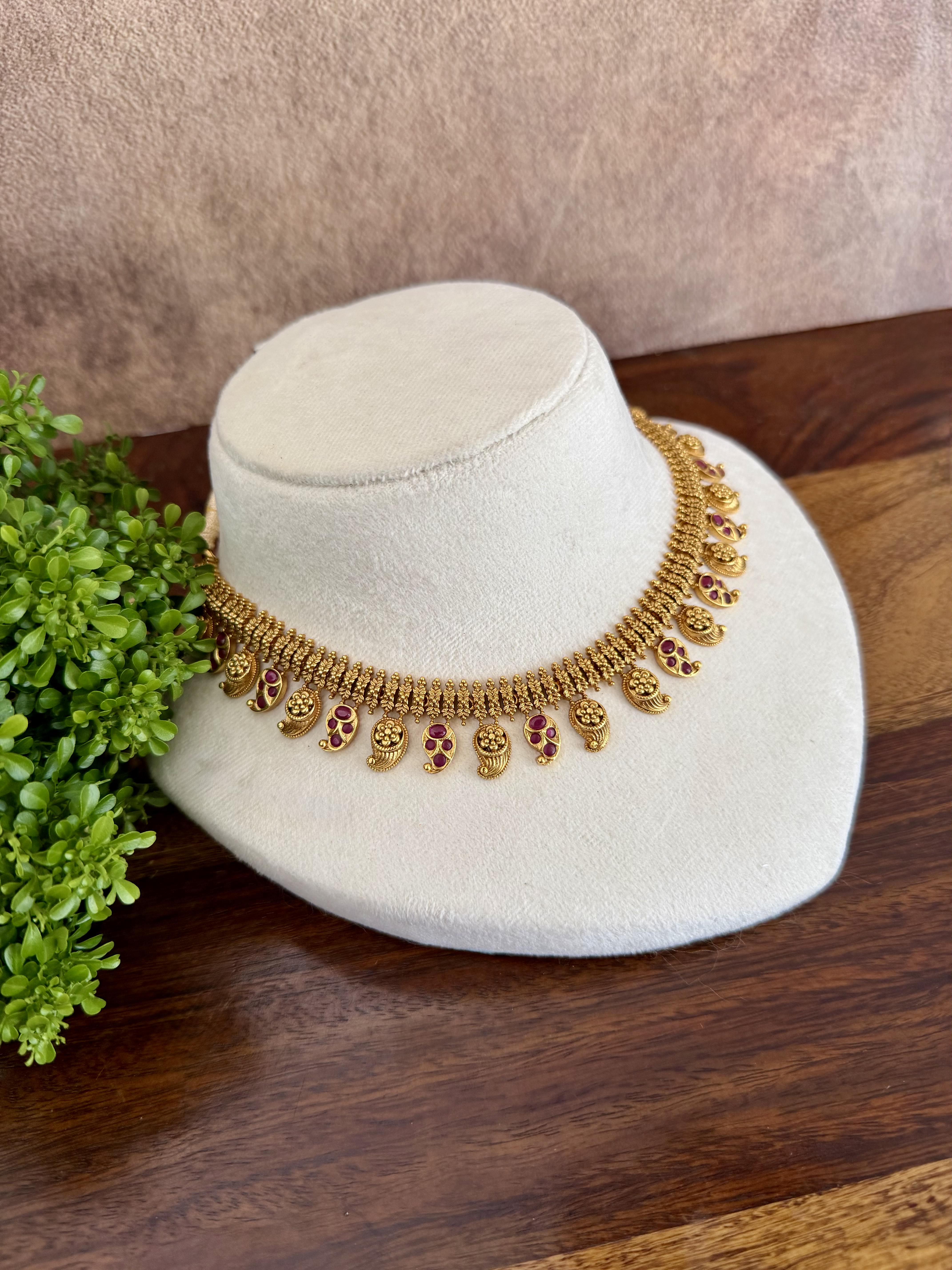 Premium Manga Antique Neclace
