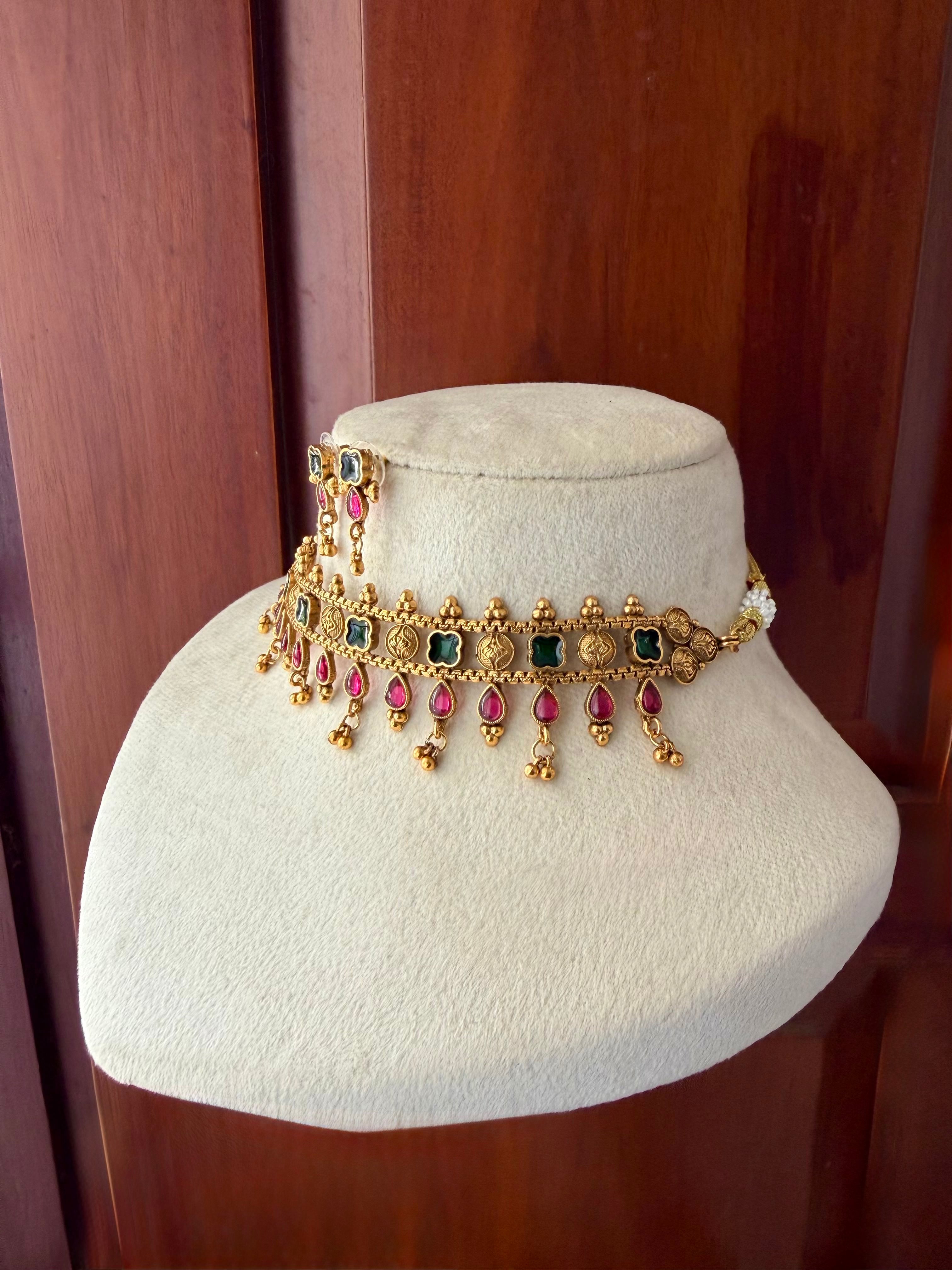 Navya Drop Chocker